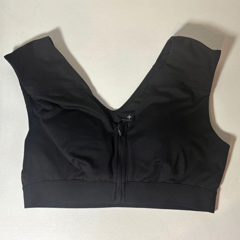 Tommie Copper Size XL Shoulder Support Bra Style 9004WR Zip-Front Wireless Black